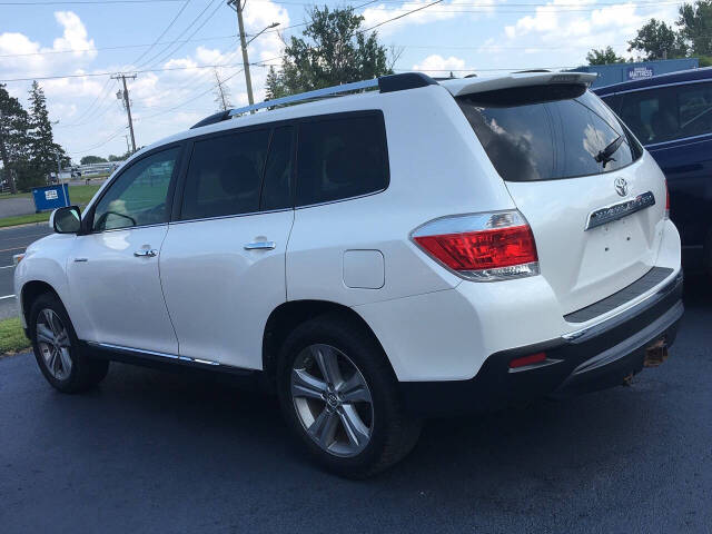 2013 Toyota Highlander for sale at Bob and Jill's Drive and Buy in Bemidji, MN