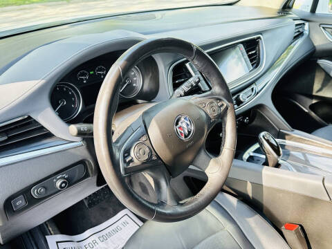 2020 Buick Enclave Essence