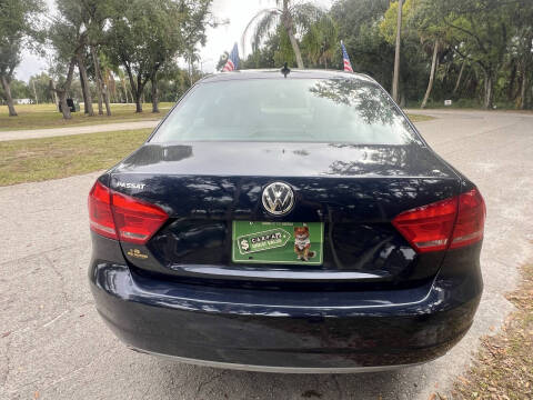 2012 Volkswagen Passat SE PZEV