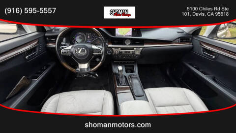 2016 Lexus ES 300h