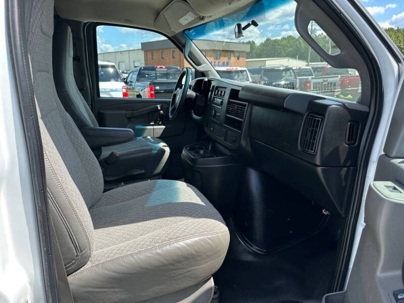 2017 Chevrolet Express 2500