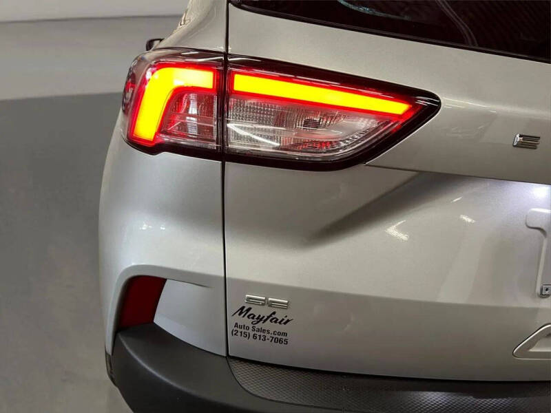 2020 Ford Escape SE