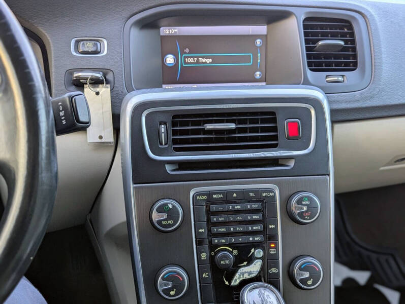 2013 Volvo S60 T5 Premier