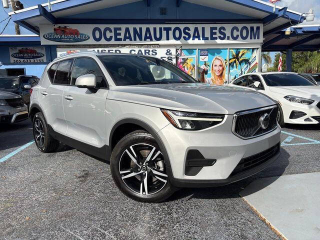 2023 Volvo XC40 B5 Core
