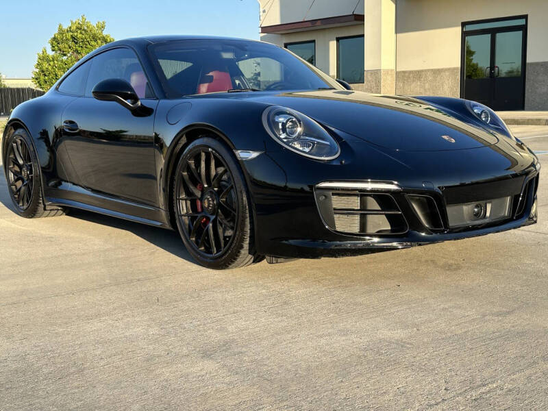 2017 Porsche 911 Carrera GTS