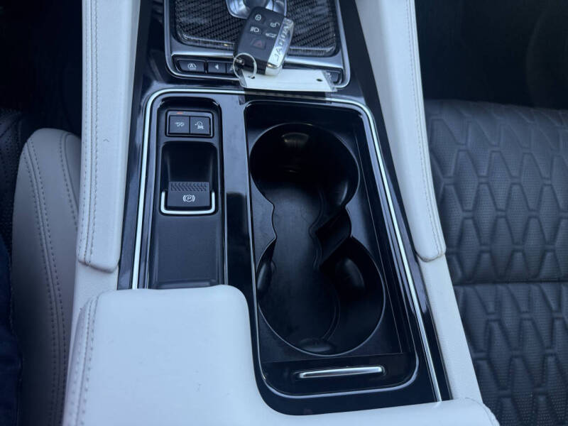 2020 Jaguar F-PACE SVR