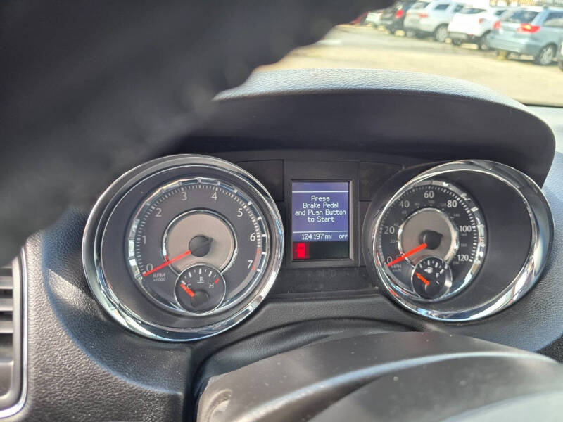 2011 Chrysler Town and Country Touring-L