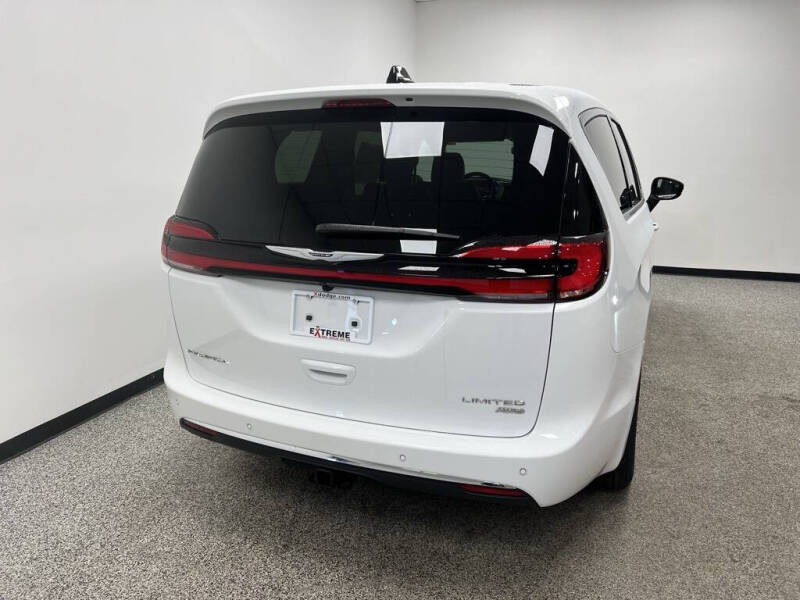 2026 Chrysler Pacifica Limited