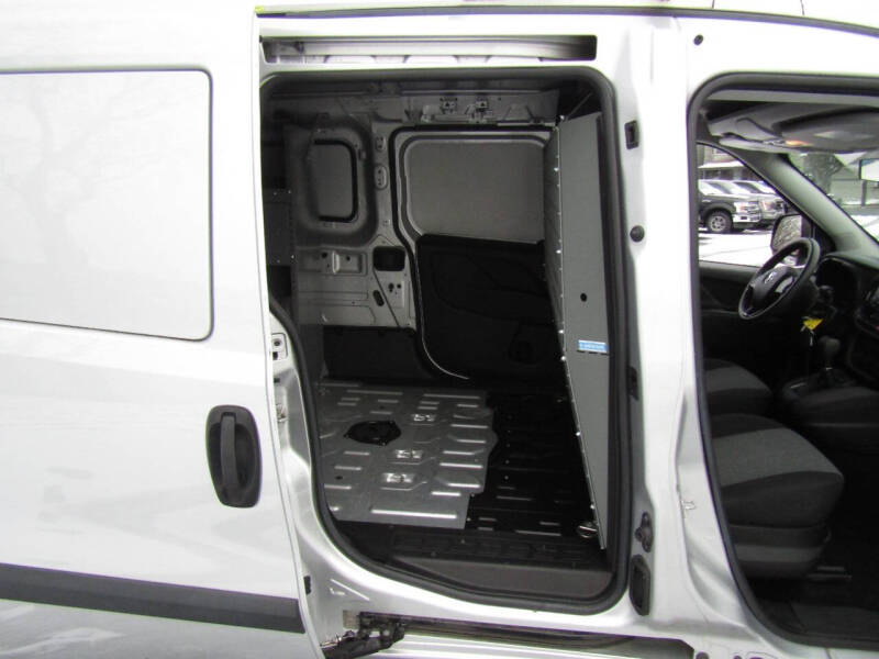 2020 RAM Promaster City Tradesman photo 27