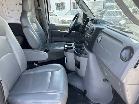 2012 Ford E-Series E-250