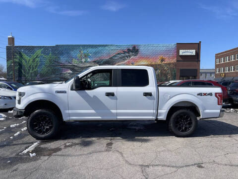 2017 Ford F-150 for sale at RIVERSIDE AUTO SALES in Sioux City IA