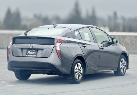 2017 Toyota Prius Two