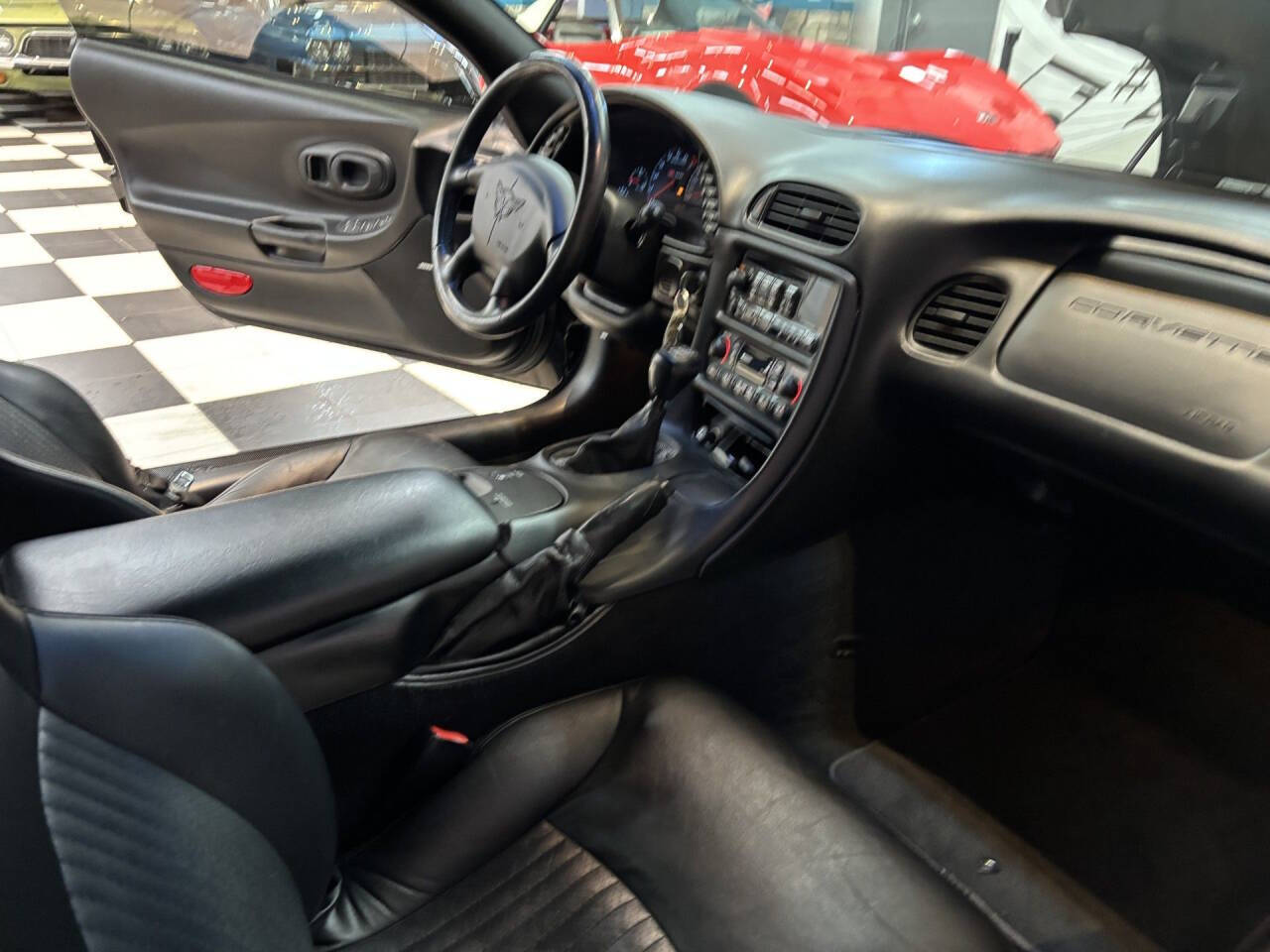 2002 Chevrolet Corvette 23