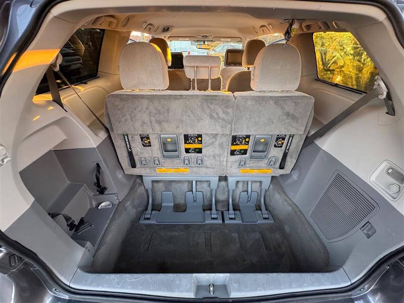 2013 Toyota Sienna