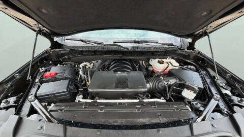2025 Chevrolet Suburban LS