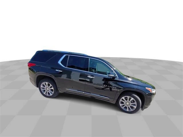 2021 Chevrolet Traverse for sale at Bowman Auto Center in Clarkston, MI