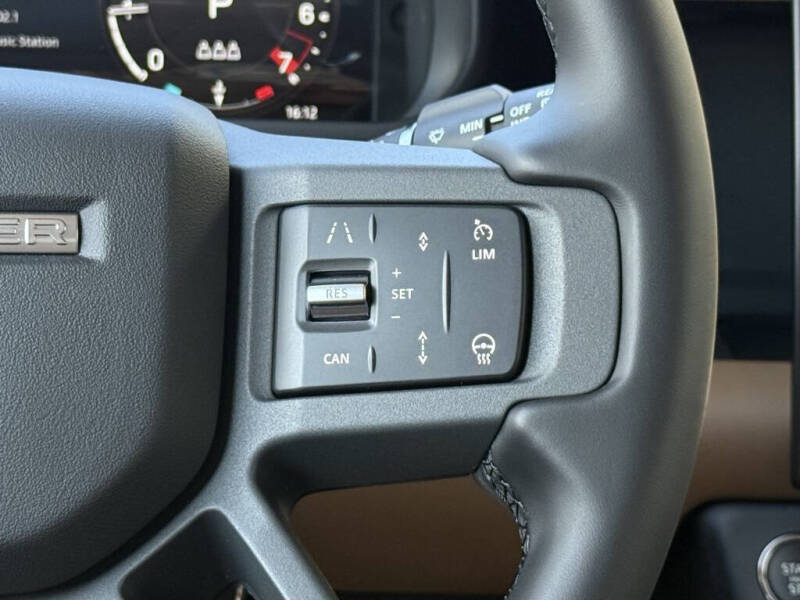 2026 Land Rover Defender 110 P300 S