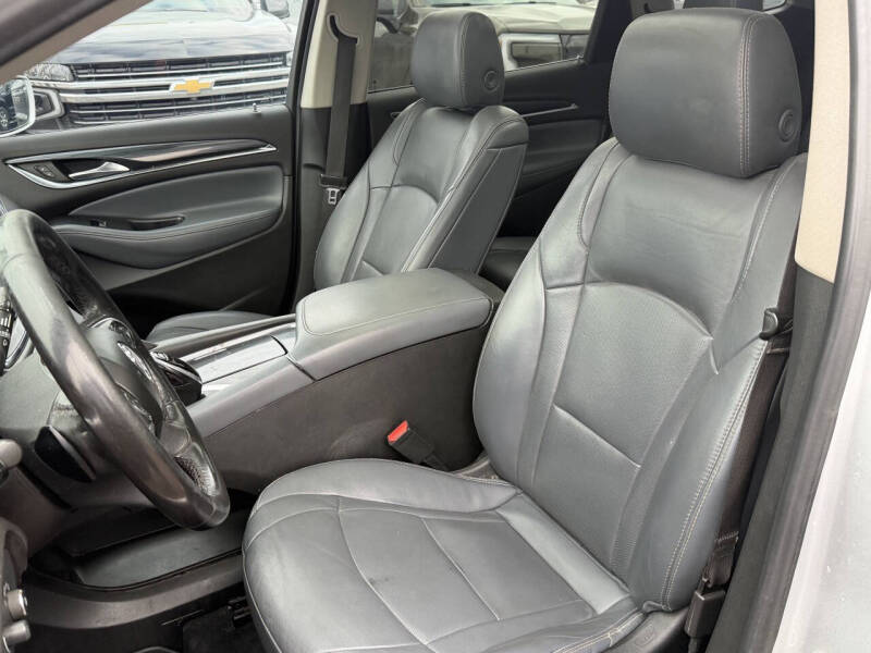 2020 Buick Enclave Essence