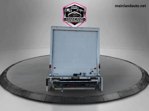 2021 Freightliner M2 106