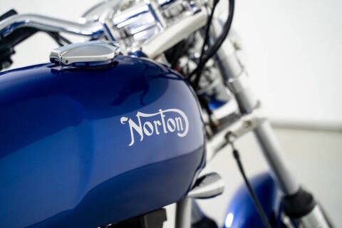 1975 Norton Commando 850