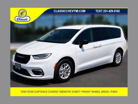 2024 Chrysler Pacifica Touring L
