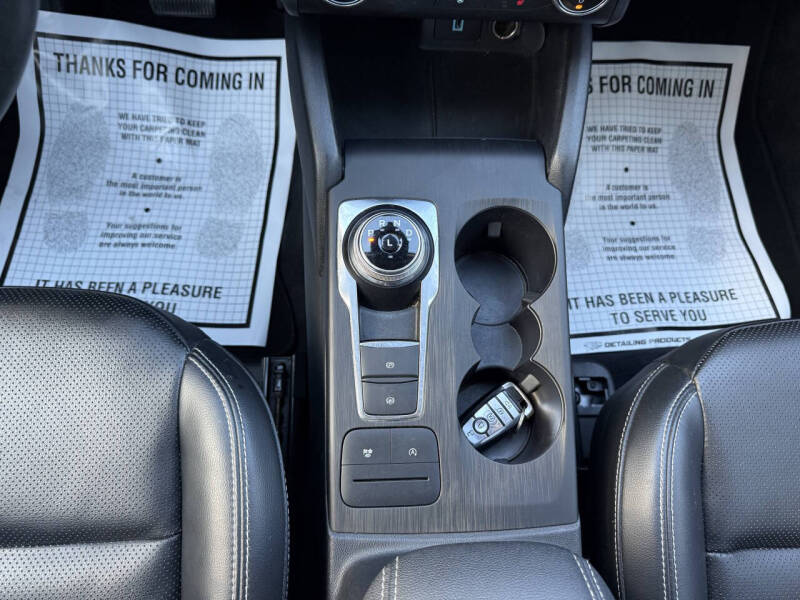 2020 Ford Escape SEL