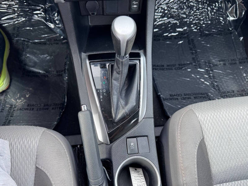 2017 Toyota Corolla LE