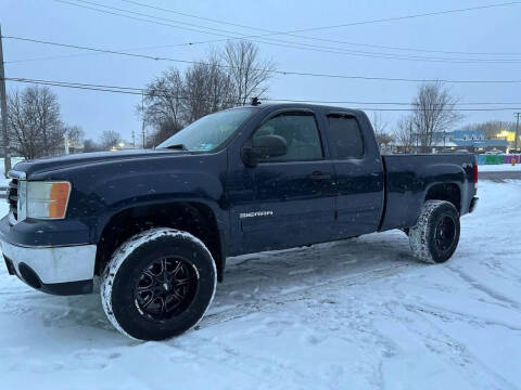 2011 GMC Sierra 1500 for sale at Glizzy Auto Sales in Barberton OH