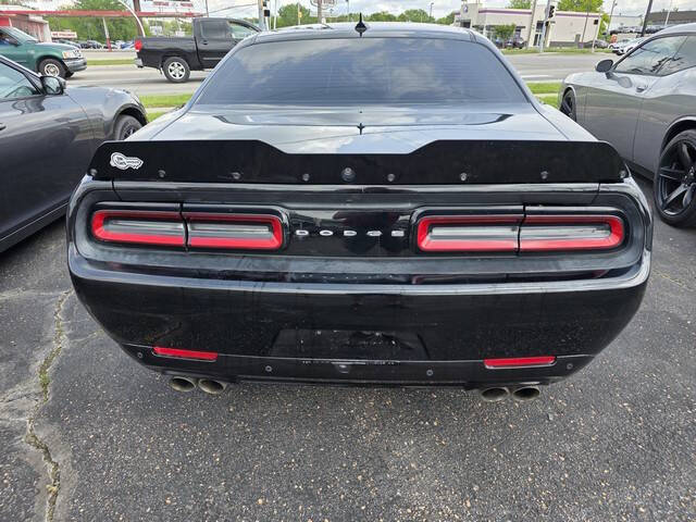 2016 Dodge Challenger R/T Scat Pack