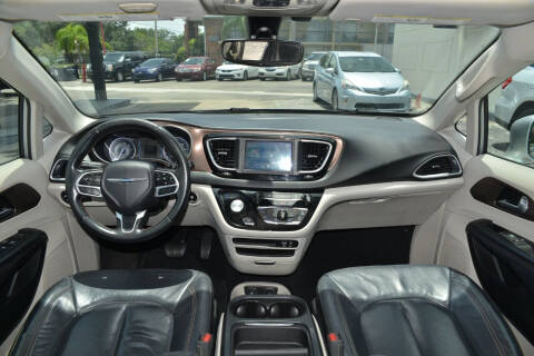 2019 Chrysler Pacifica Touring L