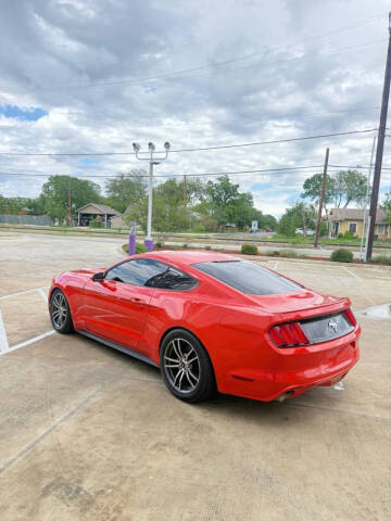 2015 Ford Mustang V6