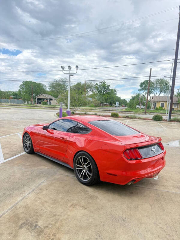 2015 Ford Mustang V6