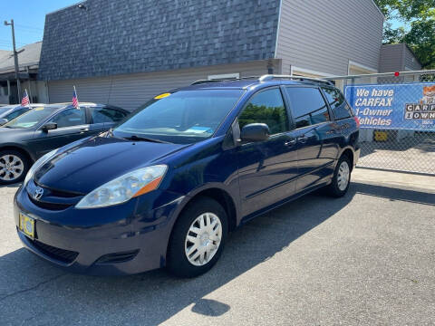 2007 Toyota Sienna for sale at JK & Sons Auto Sales in Westport MA