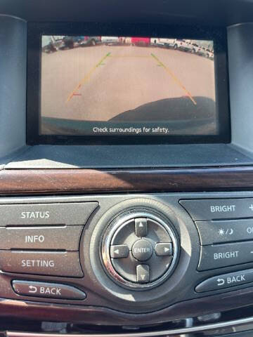 2015 Nissan Pathfinder SL