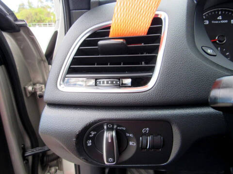 2016 Audi Q3 2.0T Premium Plus