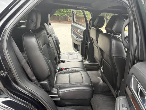 2017 Ford Explorer Platinum