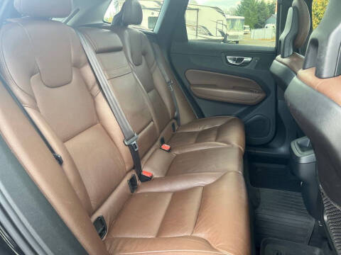 2018 Volvo XC60 T5 Momentum