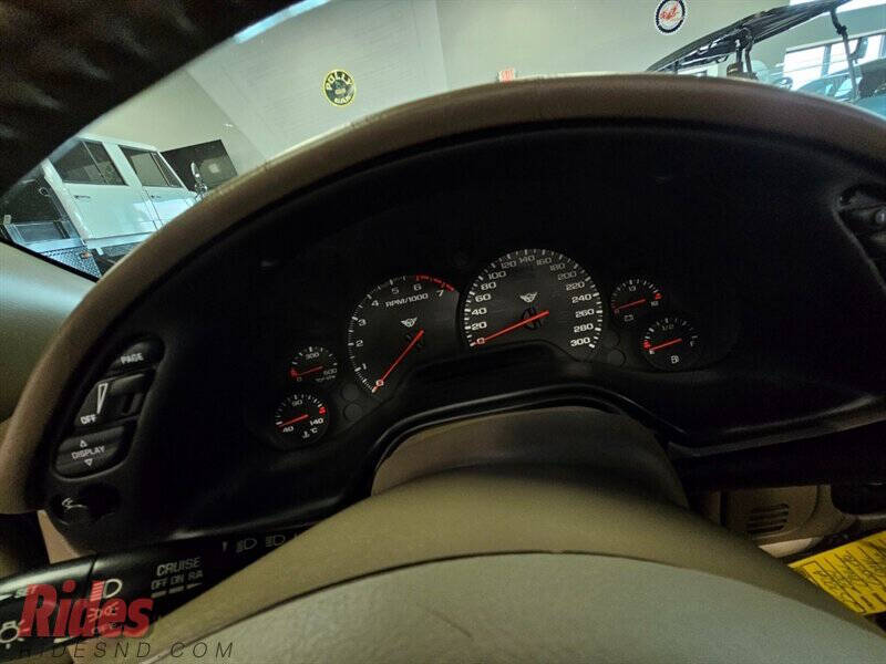 2004 Chevrolet Corvette