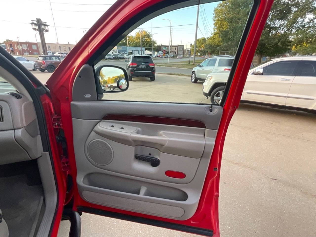 2003 Dodge Ram 1500 for sale at Auto Connection in Waterloo, IA