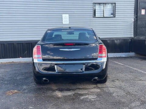 2014 Chrysler 300