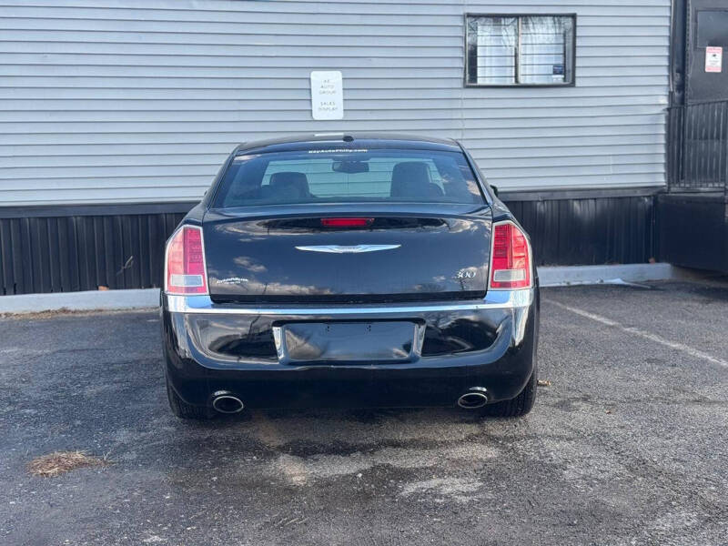 2014 Chrysler 300