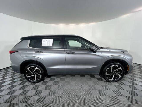 2023 Mitsubishi Outlander SEL