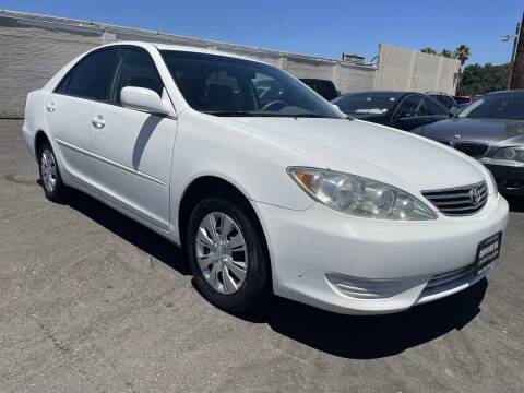 2005 Toyota Camry for sale at CARFLUENT, INC. in Sunland CA