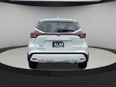 2025 Nissan Kicks Play S