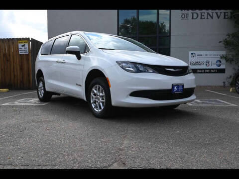 2023 Chrysler Voyager LX