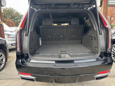 2022 Cadillac Escalade ESV Premium Luxury