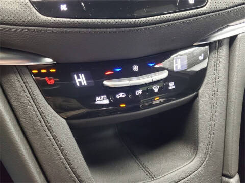 2025 Cadillac XT5 Luxury