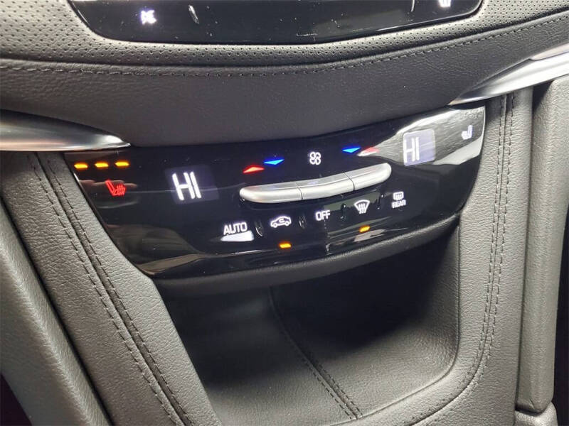 2025 Cadillac XT5 Luxury