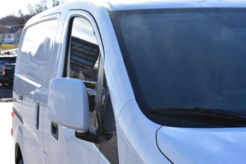 2017 Nissan NV200 SV