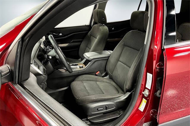 2017 GMC Acadia SLE-2